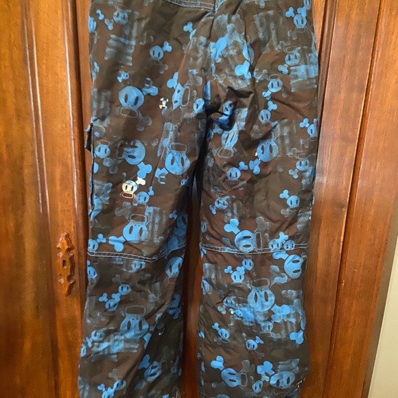 Boys SPYDER ski pant, size medium - Picture 3 of 5